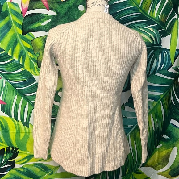 $129 Athleta Women’s XS Sierra Crew Chunky Knit Swing Coconut Winter Sweater - Picture 3 of 9